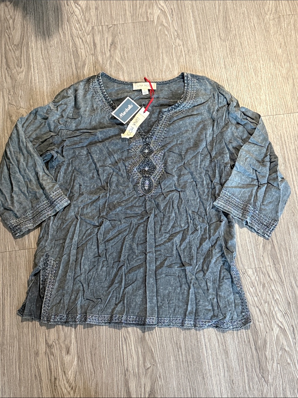 Luna Moon Gray Distress Metallic Embroidered 3/4 Sleeve Blouse Sz L 100% Rayon